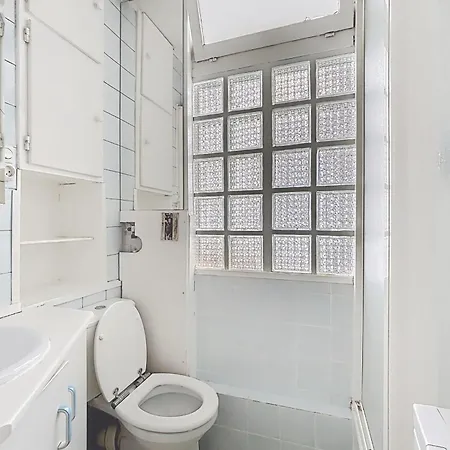 Apartment Charming 2-room Near Montmartre Paris